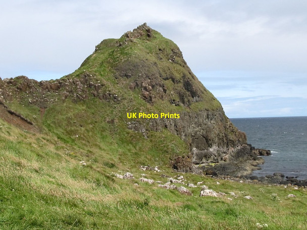 Photo 6"x4" The Great Stookan from the east Portballintrae c2011