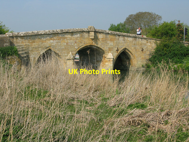 Photo 6"x4" Radcot Bridge over the Thames Radcot c2011