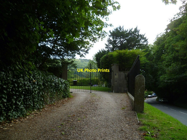 Photo 6"x4" Entranceway next to Poynings churchyard Poynings c2011