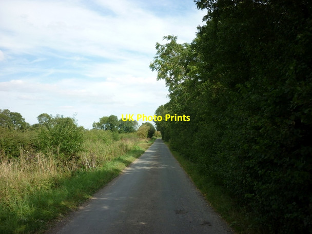 Photo 6"x4" Hords Lane at Nafferton Carrs Wansford\/TA0656 c2011