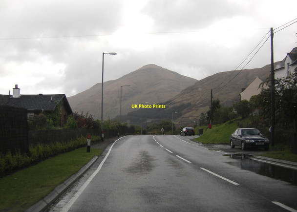 Photo 6"x4" A82 entering Crianlarich Crianlarich c2009