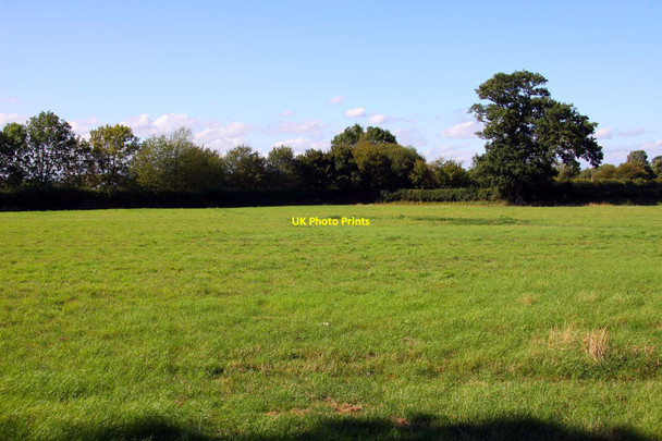 Photo 6"x4" Field by Shrivenham Bourton\/SU2387 c2011