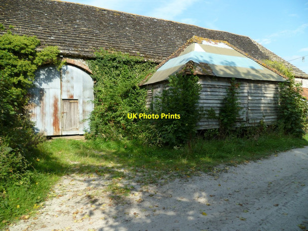 Photo 6"x4" Great barn at Great Barn Farm Hole Street c2011