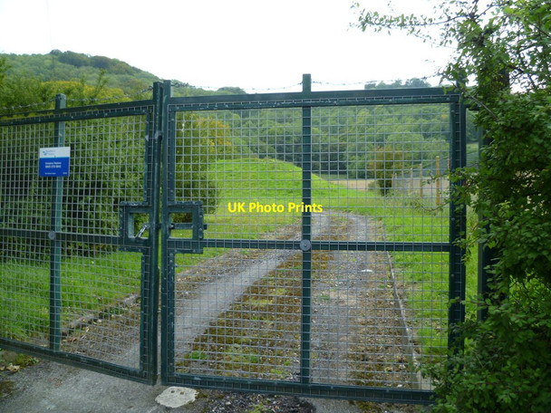 Photo 6"x4" Gated entrance to reservoir near Great Barn Farm Hole Street c2011