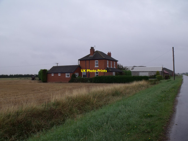 Photo 6"x4" Holme Farm, Thorpe Tilney Drove Timberland c2011