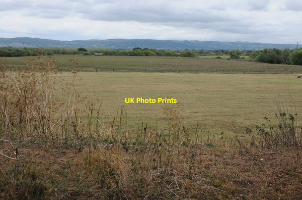 Photo 6"x4" View to the Cotswolds Hardwicke\/SO9027 c2011