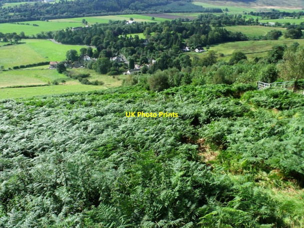 Photo 6"x4" Campsie Fells, Clachan of Campsie Clachan of Campsie c2011