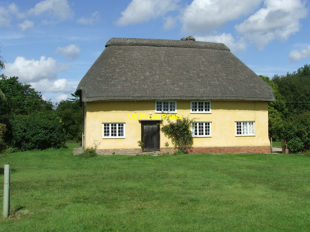 Photo 6"x4" Thatched Cottage Felsham c2011