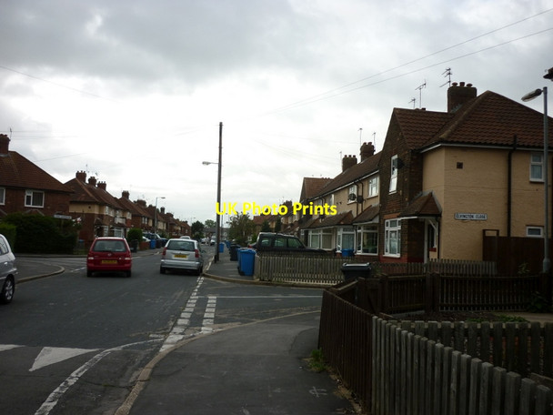 Photo 6"x4" 19th Avenue at Elvington Close, North Hull Estate Inglemire c2011