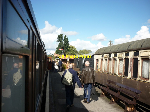Photo 6"x4" Hampton Loade train station Hampton\/SO7486 c2011