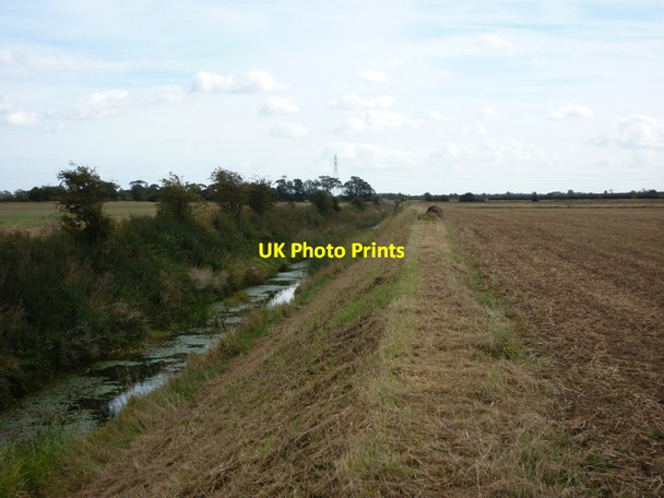 Photo 6"x4" Looking east along Holderness Drain towards Meaux Meaux c2011