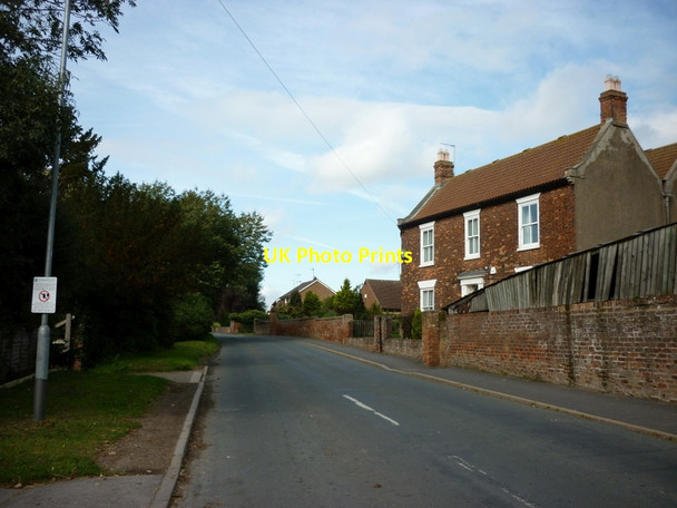 Photo 6"x4" Main Street, Wawne Wawne c2011