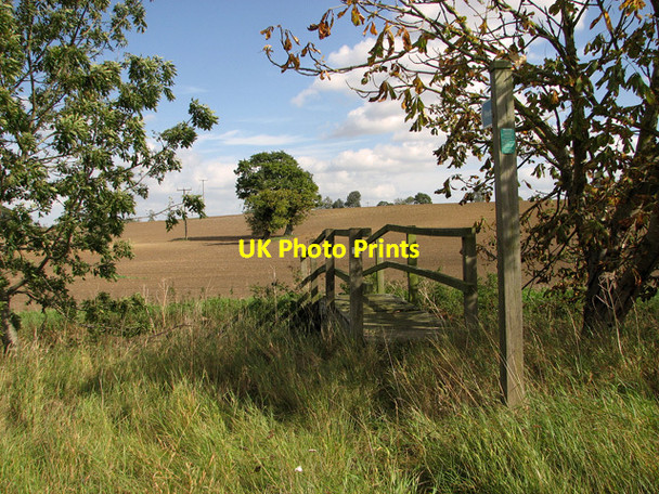Photo 6"x4" Footpath across field to Denham Green Denham\/TM1974 c2011