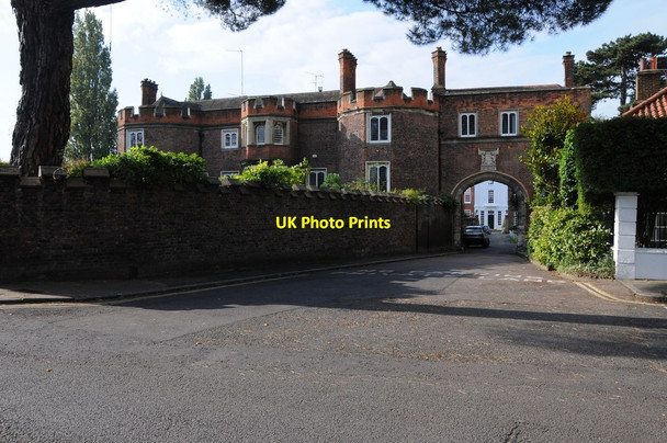 Photo 6"x4" Gatehouse to Richmond Palace Richmond\/TQ1874 c2011