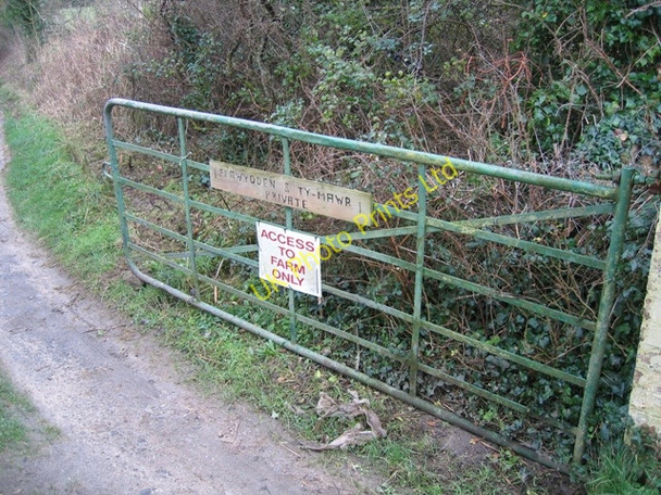 Photo 6"x4" Gate to Ty Mawr Red Wharf Bay c2007