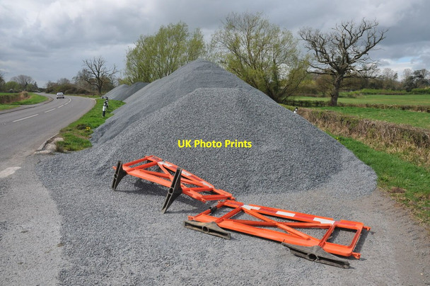 Photo 6"x4" Chippings in a layby, Baughton Baughton c2011