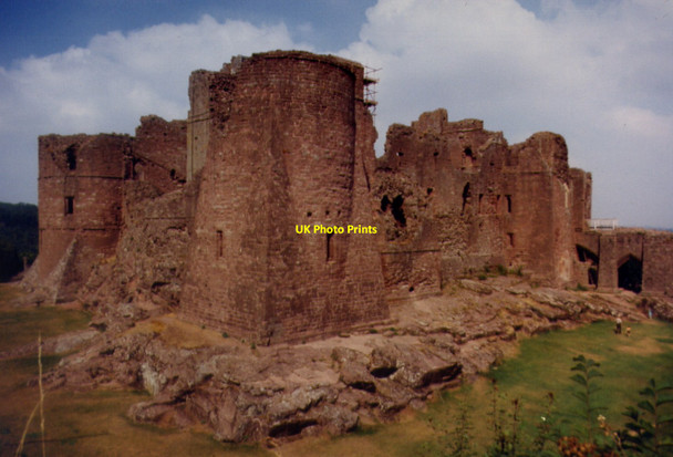 Photo 6"x4" Goodrich Castle Goodrich c1985