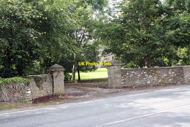 Photo 6"x4" Entrance to Manor House Farm, Cross Head Bank Bellerby c2011