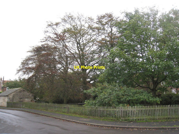 Photo 6"x4" The site of the first church at Gunness Gunness c2011