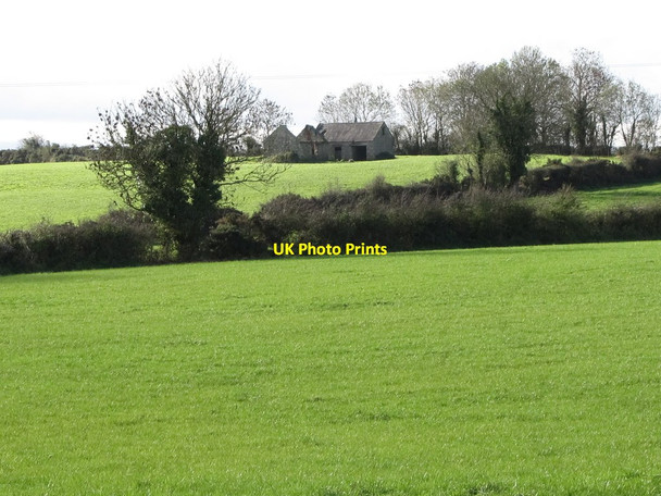 Photo 6"x4" Disused farm buildings west of Drumgreenagh Road Milltown\/J1436 c2011
