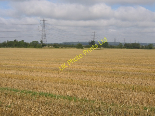 Photo 6"x4" Pylons and farmland east of Biggleswade, Beds Biggleswade c2005