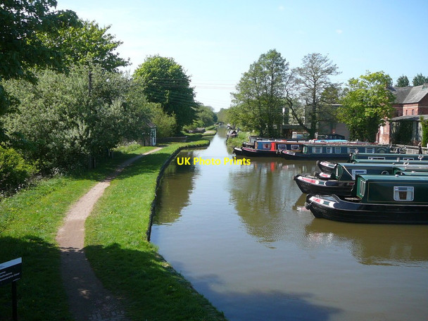 Photo 6"x4" View west along the Staffordshire & Worcestershire Canal at Great Haywood Great Haywood c2011