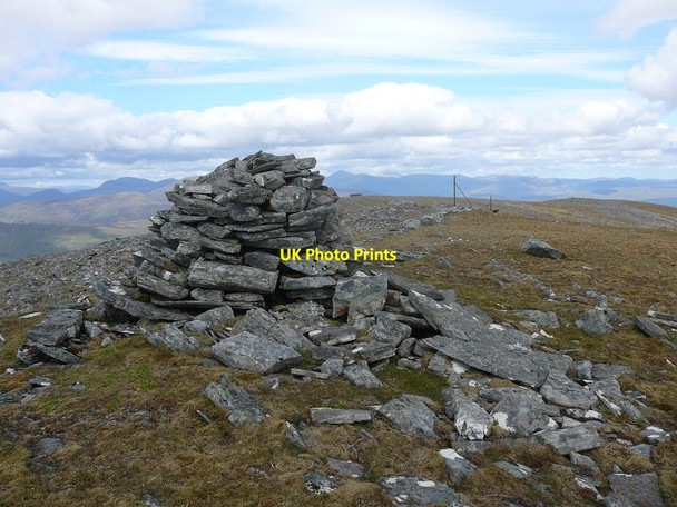 Photo 6"x4" Summit cairn on  Carn Gorm Carn Gorm\/NH1350 c2011