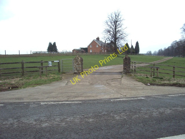 Photo 6"x4" The Road to Manor Farm Middleton Stoney c2007