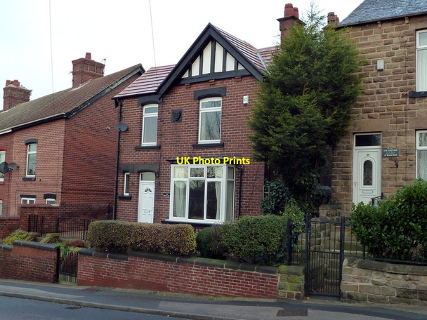 Photo 6"x4" Detached house on Station Road Darton c2012