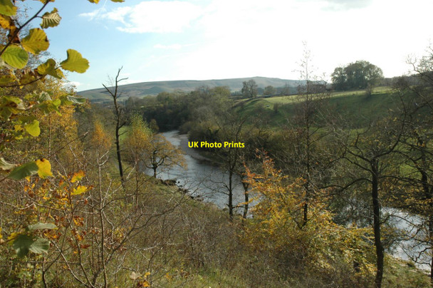 Photo 6"x4" River Wharfe from Grass Wood Skirethorns c2011
