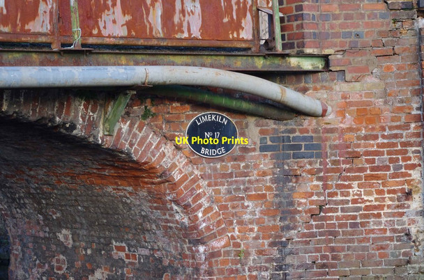 Photo 6"x4" Number plaque on Limekiln Bridge, Staffs & Worcs Canal, Kidderminster Kidderminster c2012