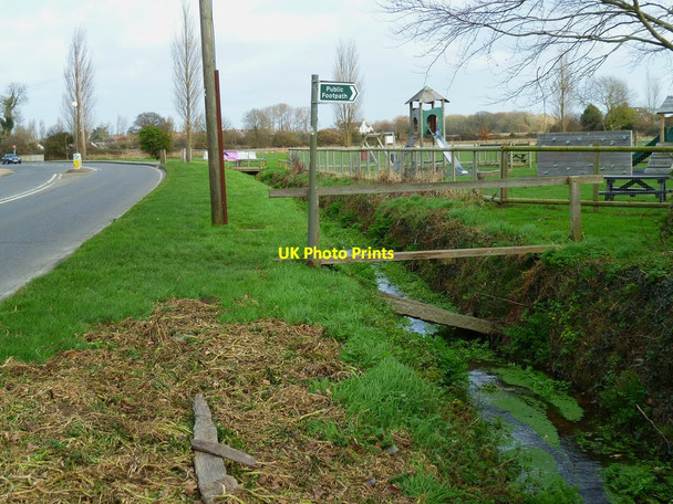 Photo 6"x4" Footpath leaves road at Hunston Hunston\/SU8601 c2012