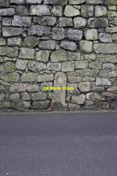 Photo 6"x4" Admiralty boundary stone #29, New Road Fortuneswell c2011