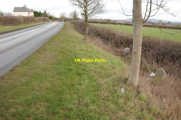 Photo 6"x4" The A438 and milestone Willersley c2012