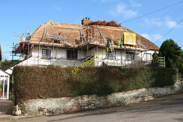 Photo 6"x4" Morchard Bishop: thatching in progress Morchard Bishop c2007