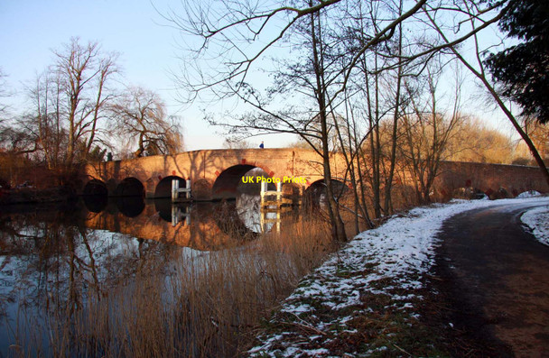 Photo 6"x4" Sonning Bridge and the Thames Path Sonning c2012