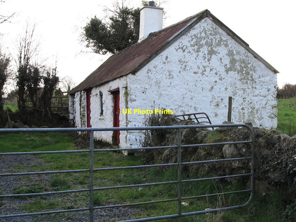 Photo 6"x4" Traditional cottage on Ballyholland Road Newry c2012
