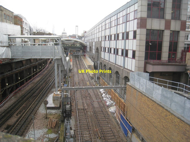 Photo 6"x4" Farringdon Station London c2012