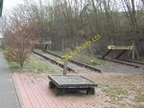 Photo 6"x4" End of the line for GWR workshops Wolverhampton c2007