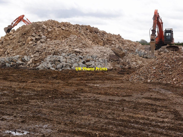 Photo 6"x4" Food for the crusher Girton\/TL4262 c2012