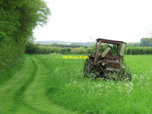Photo 6"x4" Old Tractor Upend c2012