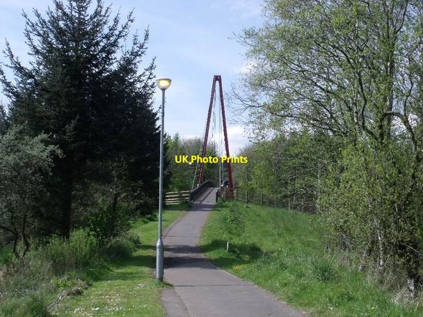 Photo 6"x4" Cumbernauld, M80 footbridge Blackwood\/NS7274 c2012