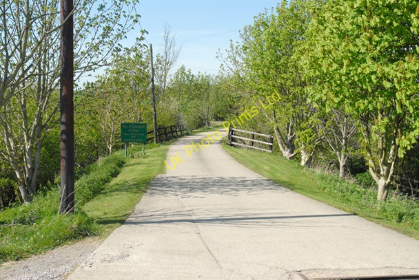 Photo 6"x4" Entrance Driveway to Sayes Park Farm Gilston Park c2007