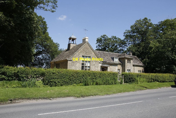 Photo 6"x4" Another view of the school Eaton Hastings c2012
