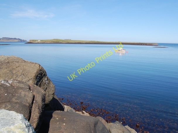 Photo 6"x4" Staffin Island Garrafad c2007