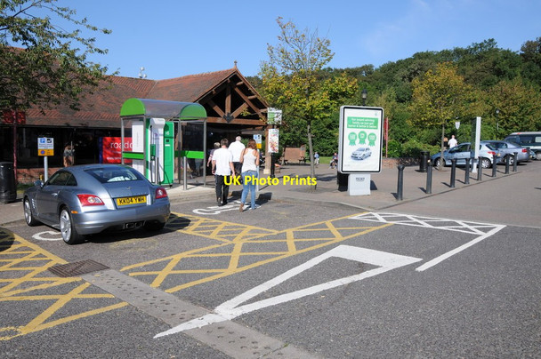 Photo 6"x4" Clacket Lane Services Moorhouse Bank c2012