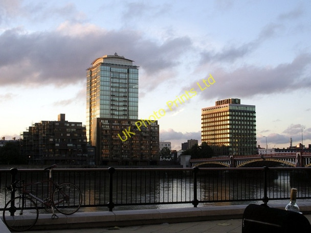 Photo 6"x4" Vauxhall Bridge and the north bank of the Thames Westminster c2006