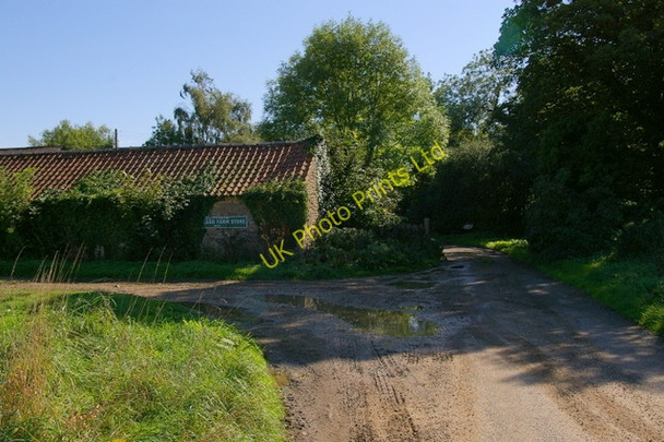 Photo 6"x4" Carr Farm Store Brompton-by-Sawdon c2006