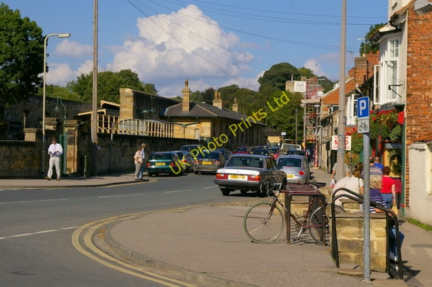Photo 6"x4" Pickering Railway Station Pickering\/SE7984 c2006