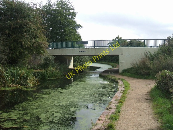 Photo 6"x4" Perry Hall Bridge Wednesfield c2006